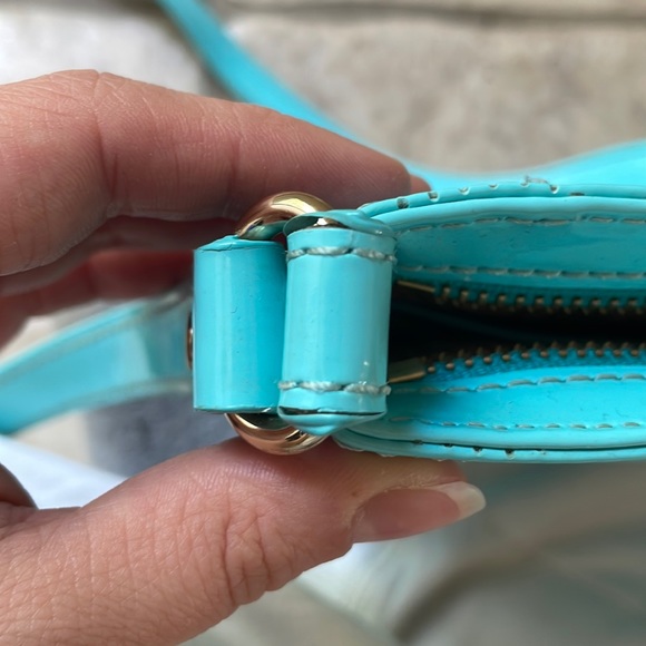 Kate Spade Blue Heart Crossbody - Picture 8 of 10